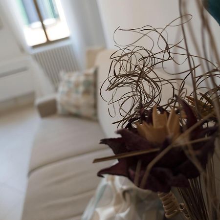 Venezia Biennale Bianco & Rosso Appartement Buitenkant foto